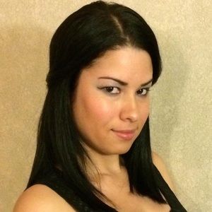 Meet your Posher, Yamile